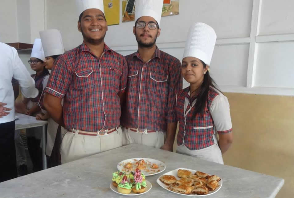 DAV Public School students visited RIG Greater Noida Campus